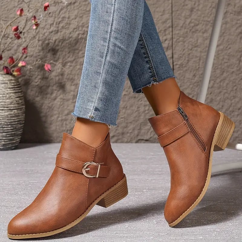 Edie Women's Ankle Boots in a Leather Look with a Zip and a Block Heel, photo 7