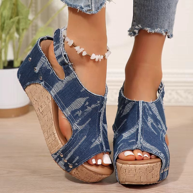 Edith Women's Sandals with a Wedge Heel in Black, photo 4
