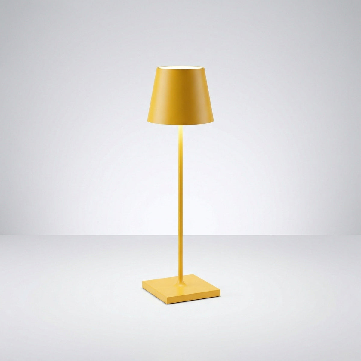 Edwin Rechargeable Cordless LED Table Lamp, photo 1