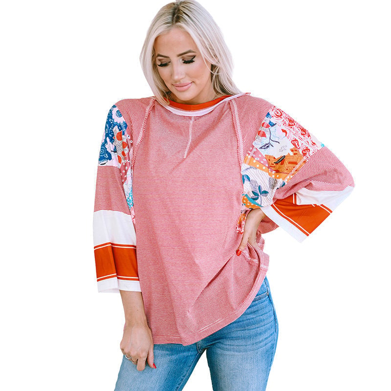 Rosalyn Women's Top in a Relaxed Fit with a Floral Print, photo 1