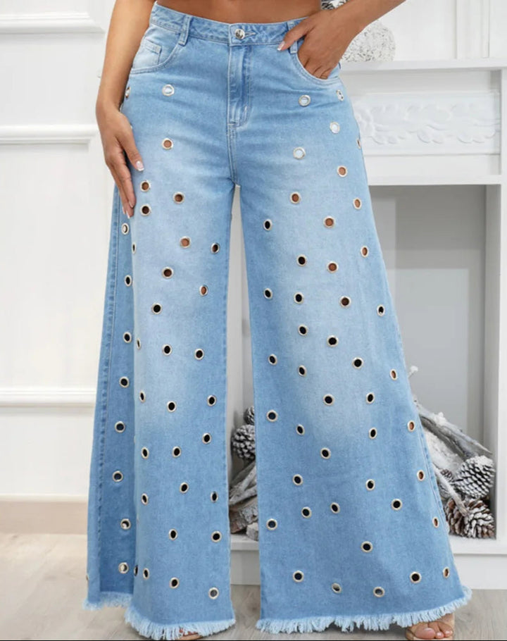Women's Light Wash Wide-Leg Grommet Jeans