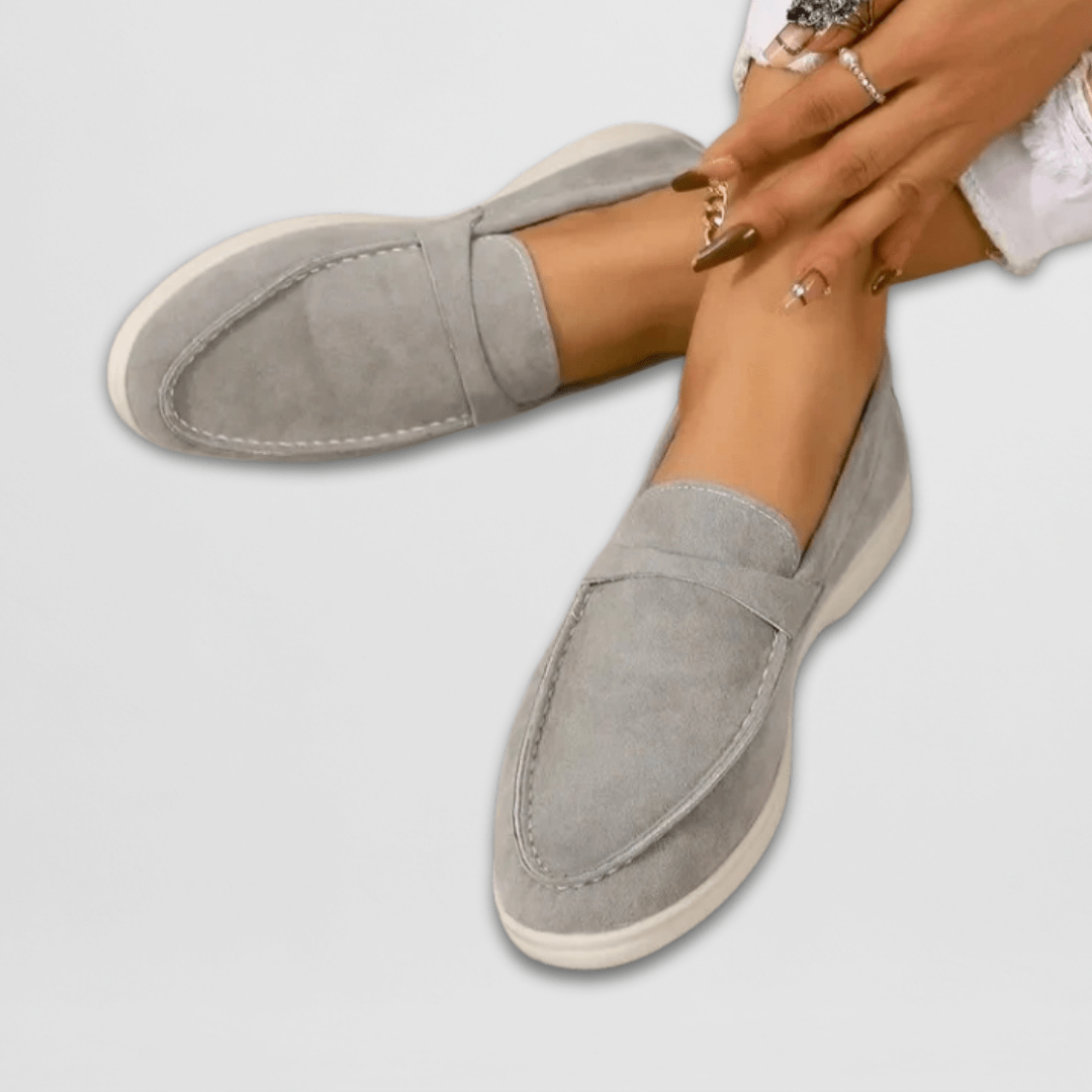 Ariana Women's Loafers with a Flat Sole in Gray, photo 1