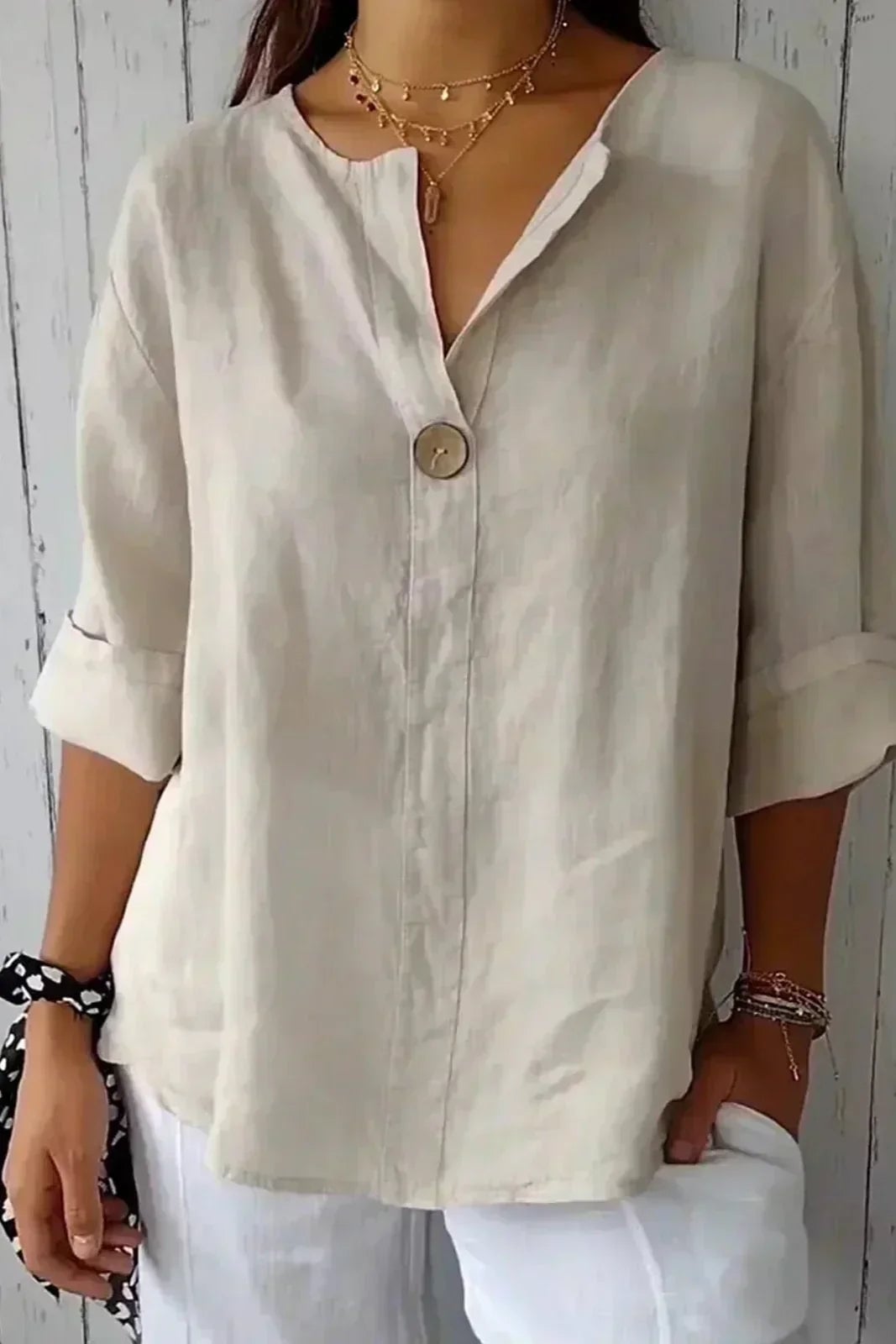 Bea Women's Top in a Relaxed Fit with a Round Neck, photo 1