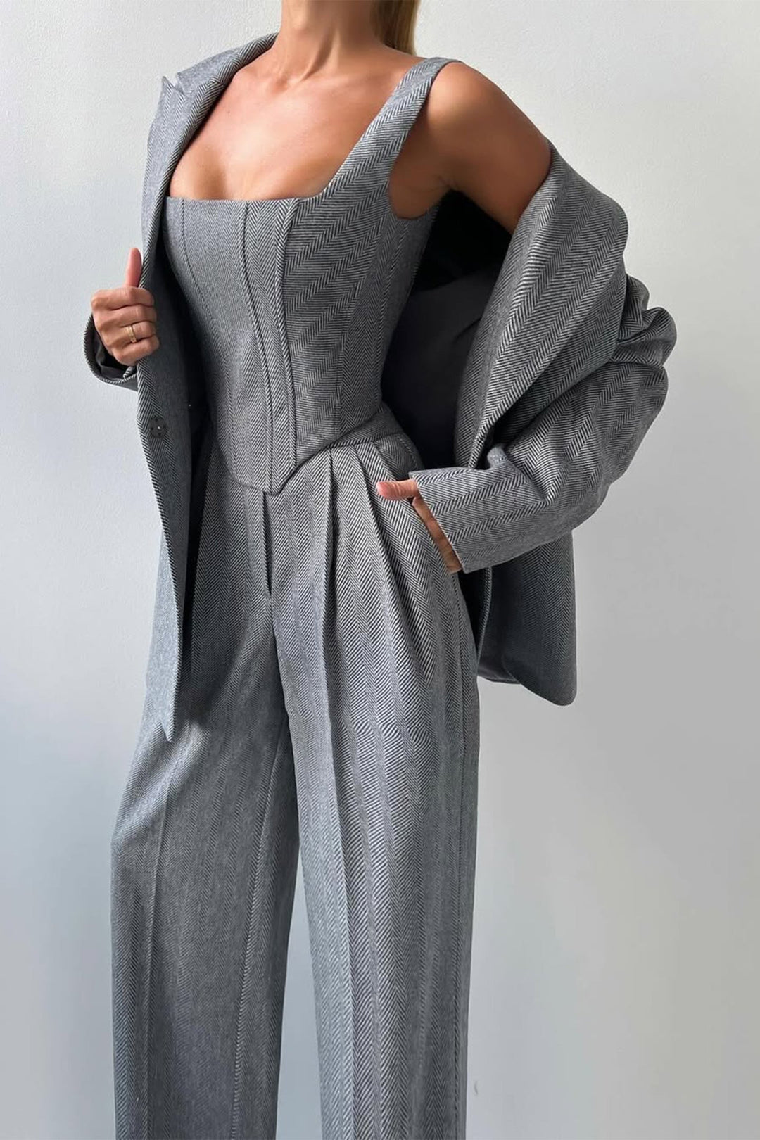Catalina Women's Co-ord Set with Wide Legs with Lapels and Pleats, photo 6