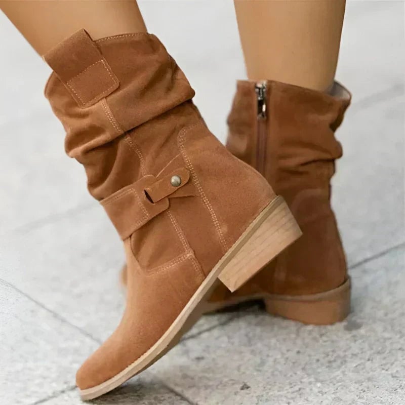 Christa Women's Boots with a Zip and a Block Heel in Beige, photo 3