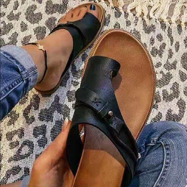 Coral Women's Sandals with a Flat Sole in Brown, photo 2