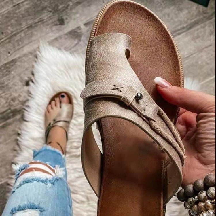 Coral Women's Sandals with a Flat Sole in Brown, photo 3