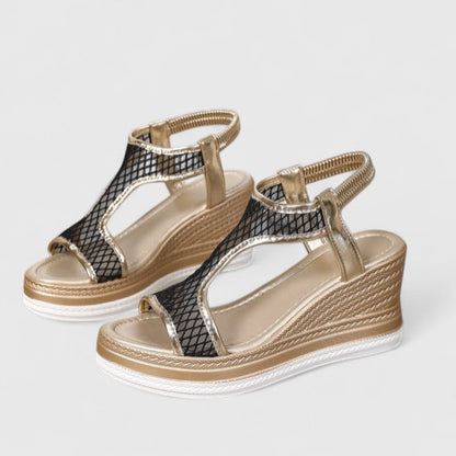 Darcy Women's Sandals with a Wedge Heel in Black, photo 8