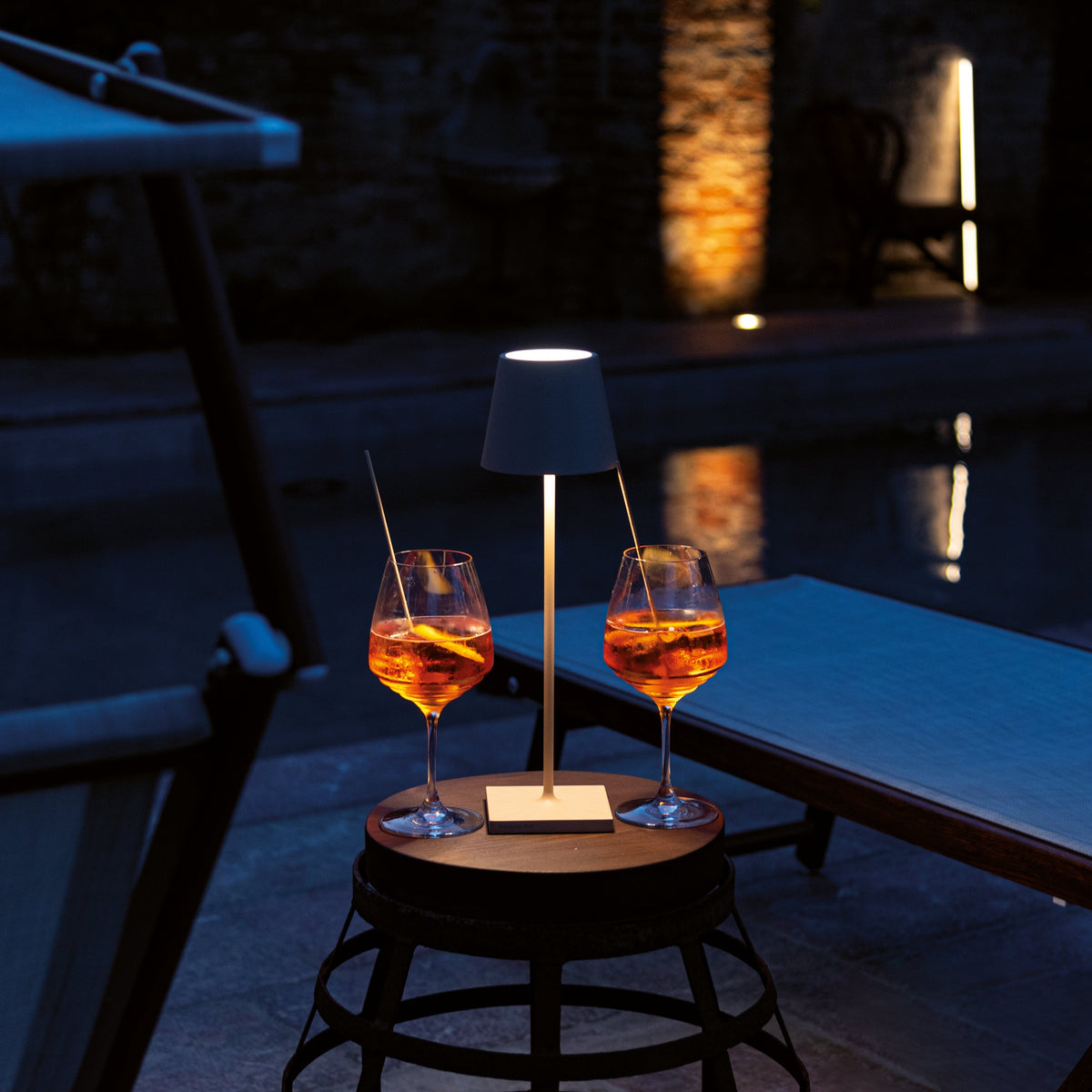 Edwin Rechargeable Cordless LED Table Lamp, photo 6