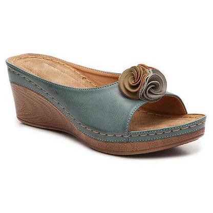 Ember Women's Sandals with a Wedge Heel and a Floral Print, photo 2