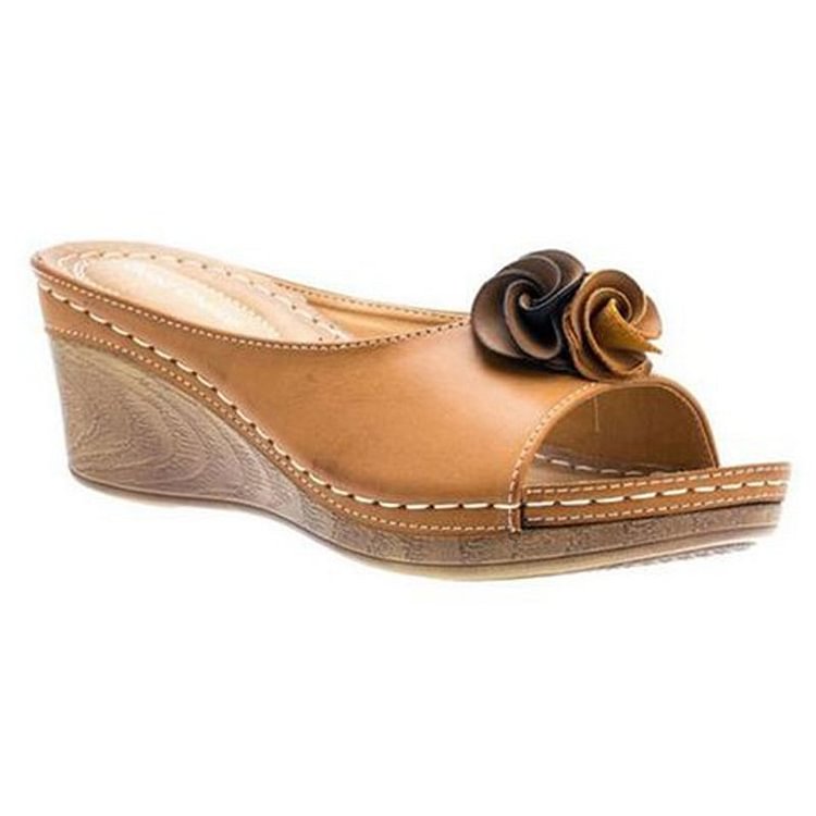 Ember Women's Sandals with a Wedge Heel and a Floral Print, photo 4