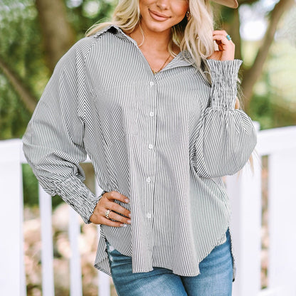 Nessa Women's Shirt in an Oversized Fit with Buttons and Stripes, photo 2